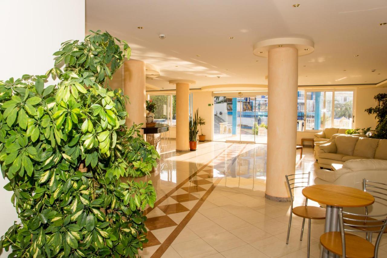 Christina Apartments チィリヴィ エクステリア 写真