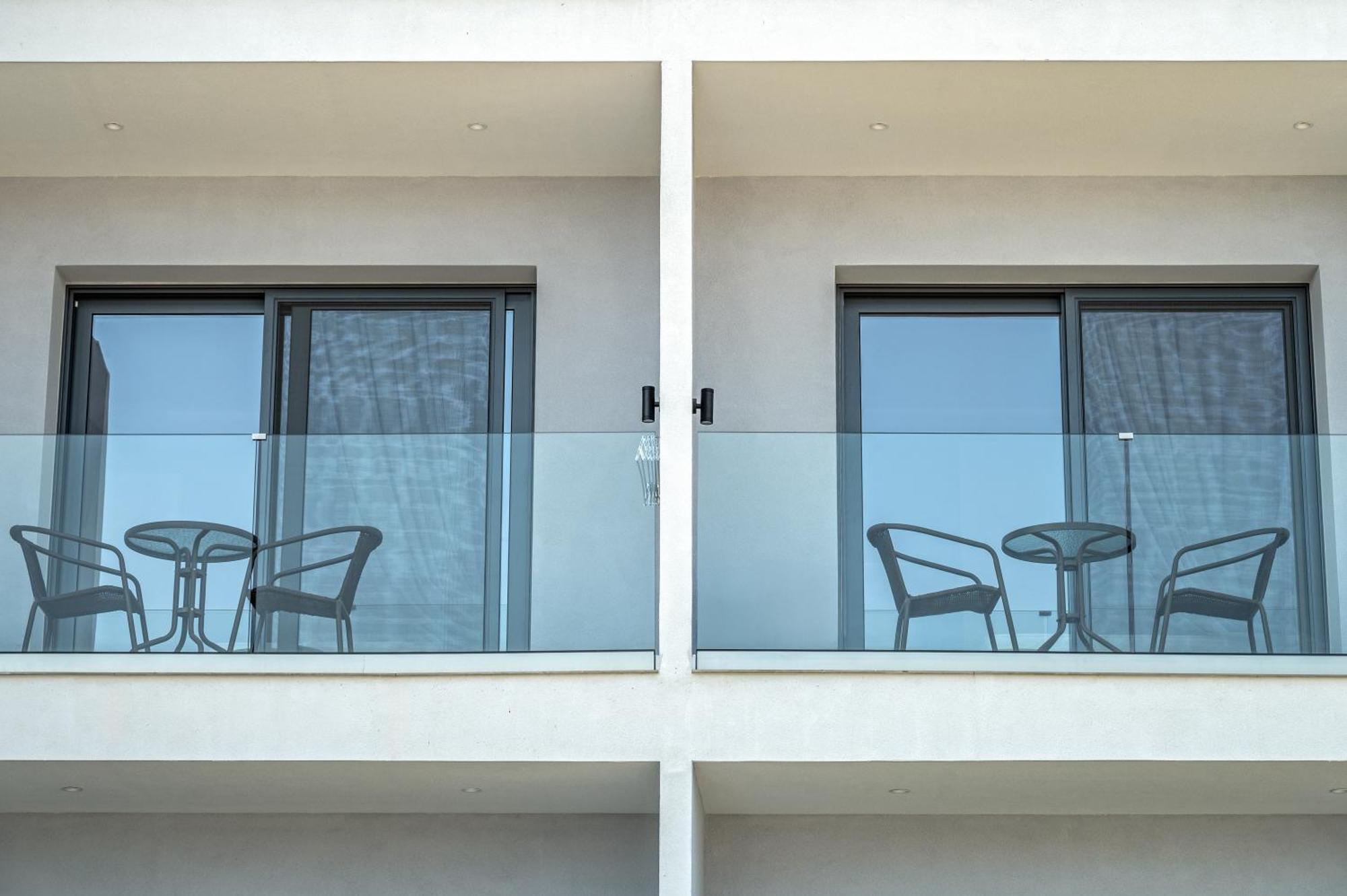 Christina Apartments チィリヴィ エクステリア 写真